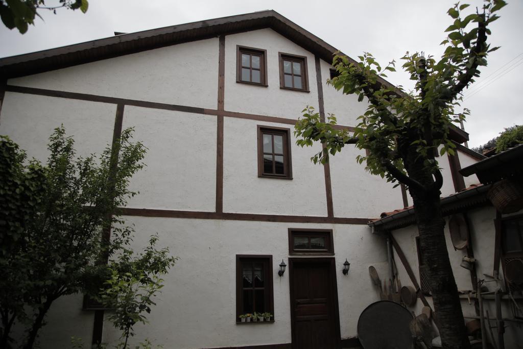 Haci Sakirler Konagi Guest House Mudurnu Exterior foto