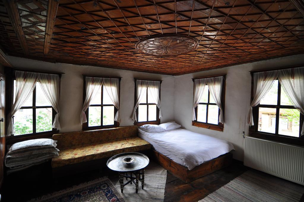 Haci Sakirler Konagi Guest House Mudurnu Cameră foto