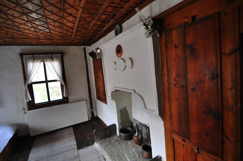 Haci Sakirler Konagi Guest House Mudurnu Cameră foto