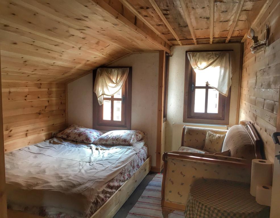 Haci Sakirler Konagi Guest House Mudurnu Exterior foto